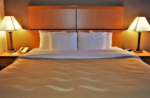Silverthorne Hotel | Quality Inn & Suites Silverthorne - Copper Mountain