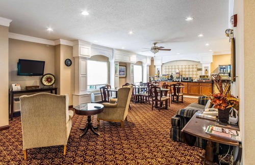 Haubstadt Hotel | Quality Inn & Suites