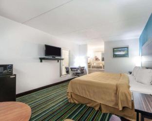 Jasper Hotel | Quality Inn & Suites