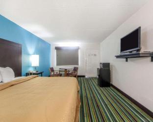 Jasper Hotel | Quality Inn & Suites