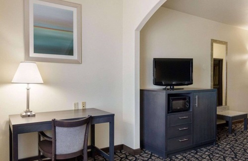 Buffalo Hotel | Quality Inn