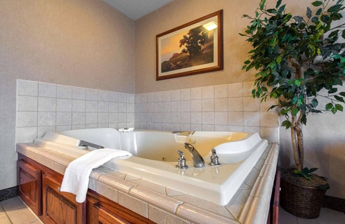 Burlington Hotel | Quality Inn