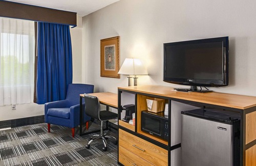 Buzzards Bay Hotel | Quality Inn