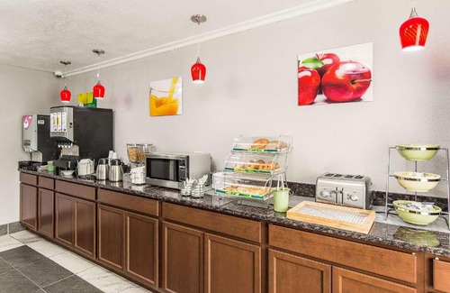 Forest City Hotel | Quality Inn
