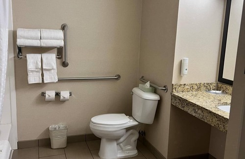 Mary Alice Hotel | Quality Inn