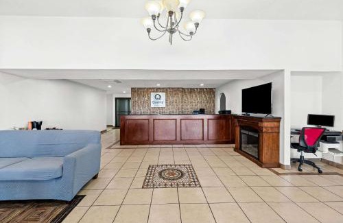 Plainview Hotel | Quality Inn