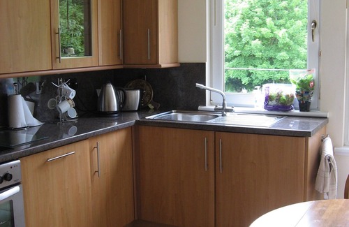 Kilchattan Bay Apartment | Quality Seaside Apartment short walk to beach. Licence Number AR02446F