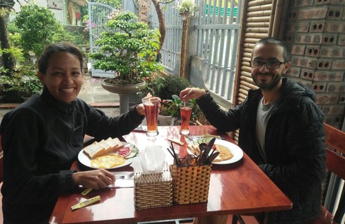 Hoa Lu House | Quang Quang Garden Bonsai Homestay