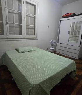 Laranjeiras House | Quarto em apartamento no bairro das laranjeiras com 2 gatinhos lindos!