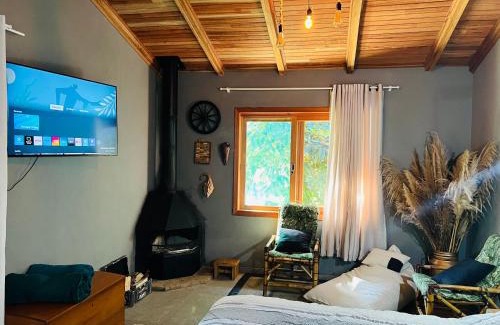 Uniao da Vitoria House | Quarto/suíte com lareira