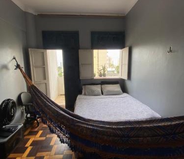 Nazare House | Quartos confortáveis em apartamento prox pç da República