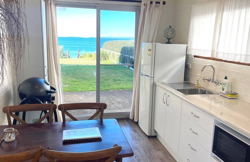 Callala Beach Cabin | QUAY'S CABIN - Sleeps 2