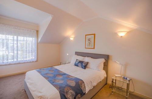 St Helens Hotel | Queechy Motel