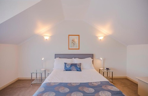 St Helens Hotel | Queechy Motel