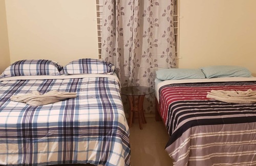 Falmouth House | Queen Beds, Free Fast Wi-Fi