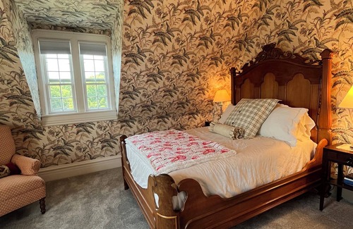 Bayfield Bed & Breakfast | Queen's View B&B- Mona's Suite, Lake Views, Sauna, Pool, Garden, Bayfield, WI