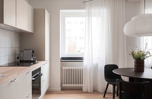 Indre By Apartment | Queens Courtyard 2BR apartment by Daniel & Jacob's