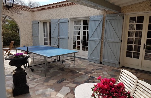 Castelmaurou House | Quiet 10 kms Toulouse villa on small park + swimming pool h-sol 8x5