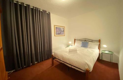 Griffith Apartment | Quiet 2BR Apartment with Garden views in Griffith - Hosted by CanStay
