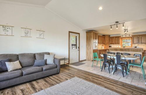 Cripple Creek Ski Chalet | Quiet 3BR Cabin w Peak View near Cripple Creek