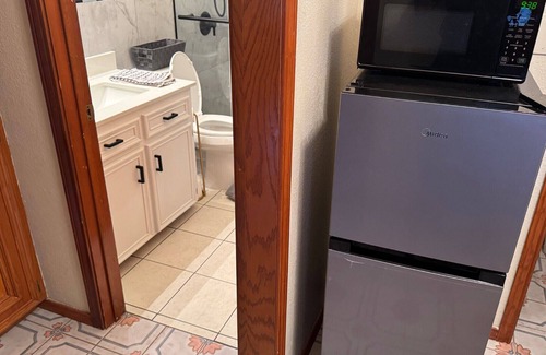 Palmview Bed & Breakfast | Quiet and comfortable Two Bedrooms, one Bathroom up to group of Four.
