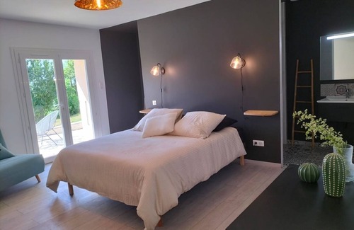 Montaut-les-Creneaux Villa | Quiet and relaxing gite of 190 m² located on 2400 m² 5 minutes from the gates of Auch, capital of Gascony