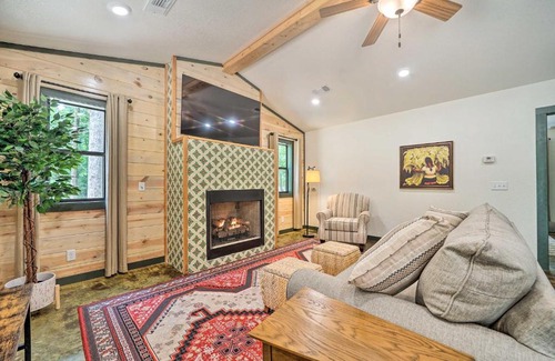 Broken Bow House | Quiet and Peaceful Hochatown Cabin with Hot Tub!