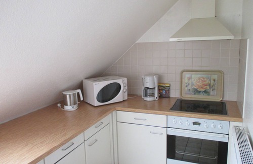 Dudelsheim Apartment | Quiet apartment at the foot of Glauberg, Boniface route on the volcanic cycle path