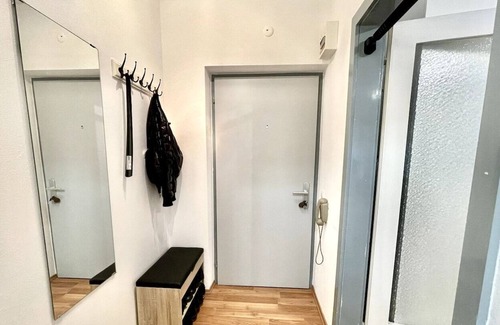 Innsbruck Apartment | Quiet apartment with Wi-Fi + Kitchen