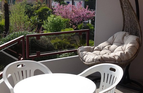 Minusio Apartment | Quiet & central–ideal starting point for swimmers & adventurous people