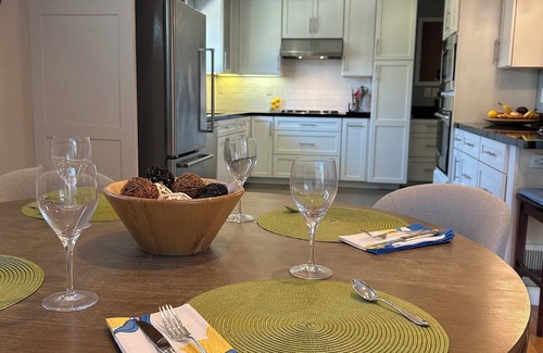 San Bruno House | Quiet convenient 3-bedroom home San Bruno close to SFO.location!