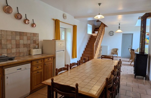 Ouzouer-sur-Trezee Cottage | Quiet forest cottage near Gien, 3 bedrooms and 2 baths