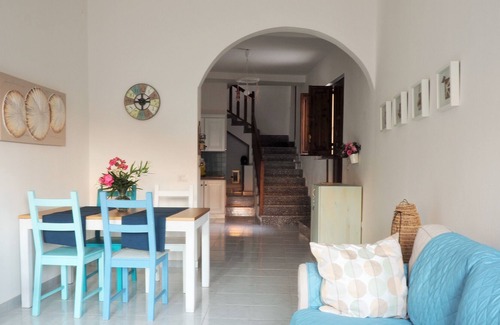 Iglesias Hotel | Quiet holiday home with views, comfort and privacy