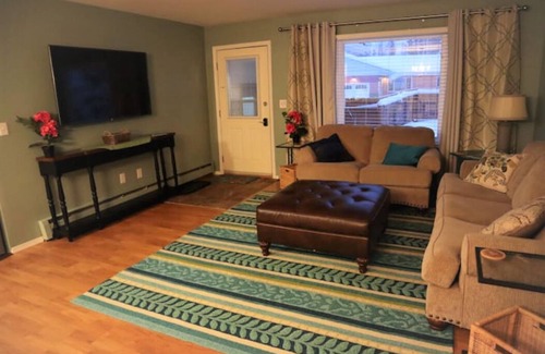 Soldotna House | Quiet home with large beautiful deck close to town and the Kenai River