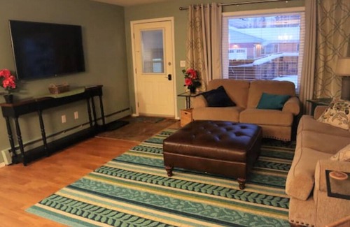 Soldotna House | Quiet home with large beautiful deck close to town and the Kenai River