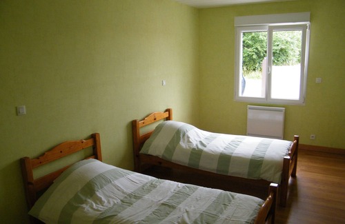 Saint-Denis-du-Payre House | Quiet house near the sea