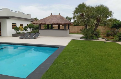 Ngaring House | Quiet house with private pool