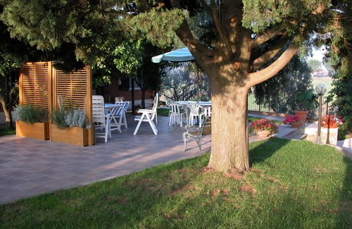 Zona XXVI Castel di Decima Apartment | Quiet, in the roman countryside, at the gates of the city with pool and WiFi.