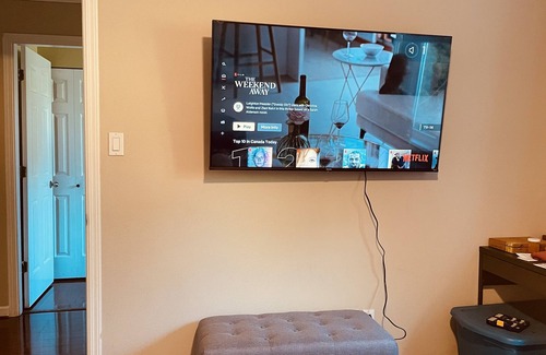 Regional District of Nanaimo House | Quiet, private, bungalow w fenced yard.