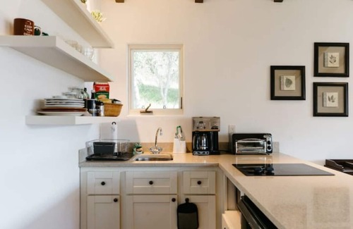 Carmel Valley House | Quiet & Private Guest House with Gorgeous Valley Views