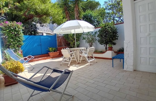 Isola delle Femmine House | QUIET, SEA AND SUNSETS TOP COMFORTABLE ACCOMMODATION, PARKING SPACE, PETS WELCOME