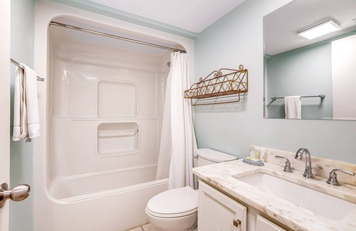 Isle of Palms House | Quiet Sea Oats home steps from the beach w/ community pool