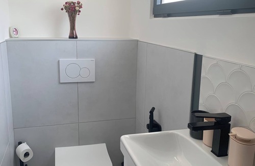 Rueil-Malmaison Apartment | Quiet studio near RER station