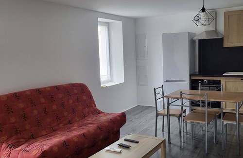 Frugeres-les-Mines House | Quiet village house