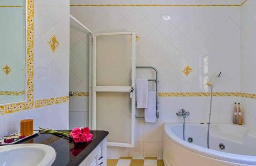 Lagoa e Carvoeiro House | Quinta Amoreira