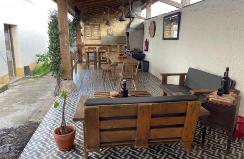 Friumes e Paradela Apartment | Quinta dos Millagres Studio Apartment