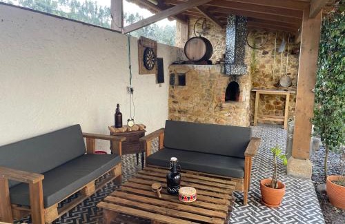 Friumes e Paradela Apartment | Quinta dos Millagres Studio Apartment