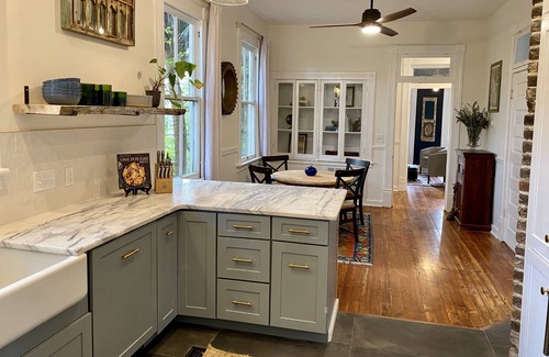Harleston Village House | Quintessential Charleston Charm on Queen St