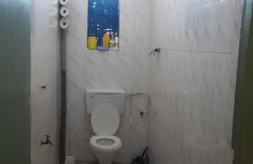 Nyahururu Apartment | Quite Spacious and Centrally Located Unit. 0.8km Away From Town & 3mins to Falls