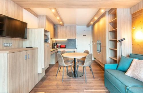 Doucy-Combelouviere Apartment | Résidence Beauregard 2P6S